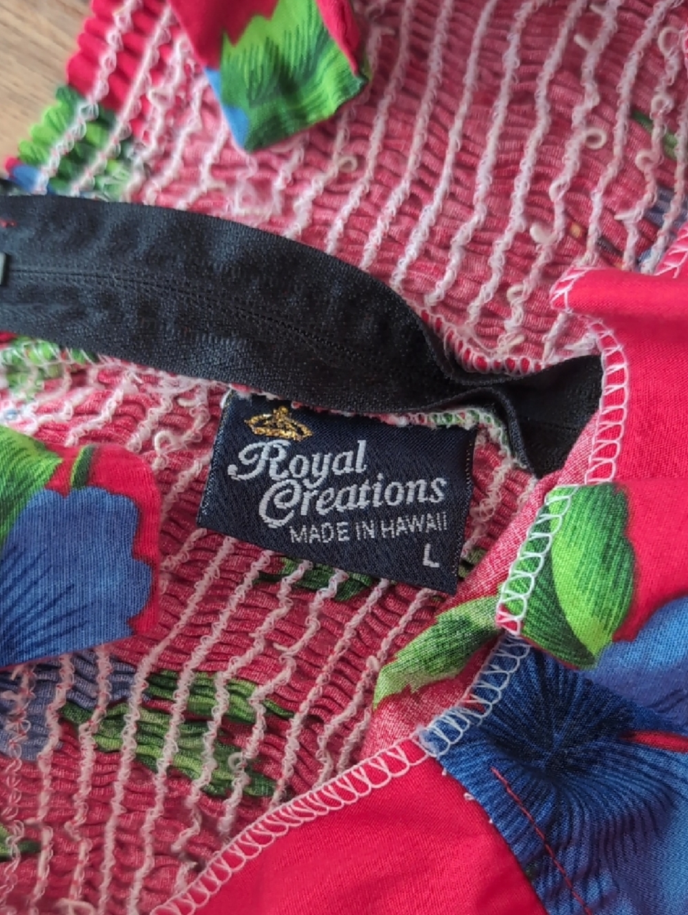Royal Creations Red Floral Midi Dress with Blue and White Blooms - Size L - Picture 2 of 4